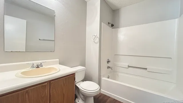 $1,195 | 3510 Bottomless Lake, San Antonio, TX 78222