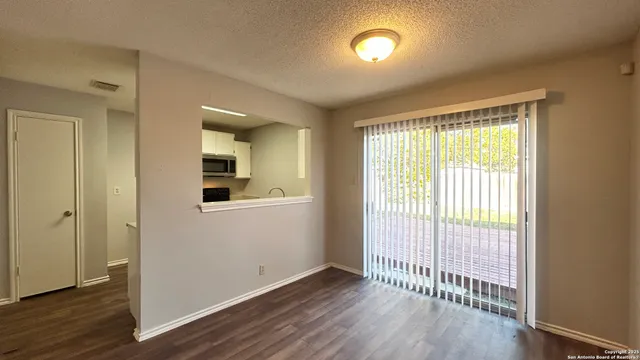 $1,195 | 3510 Bottomless Lake, San Antonio, TX 78222