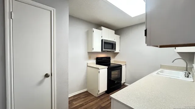 $1,195 | 3510 Bottomless Lake, San Antonio, TX 78222