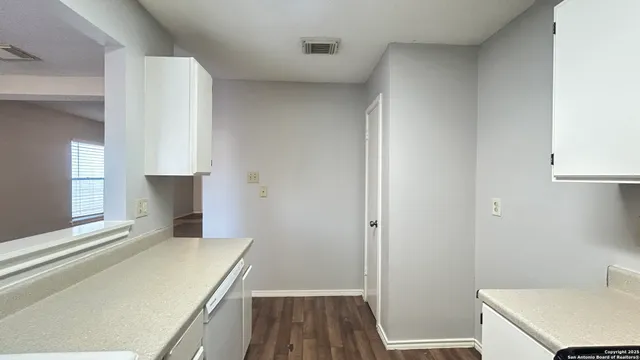 $1,195 | 3510 Bottomless Lake, San Antonio, TX 78222