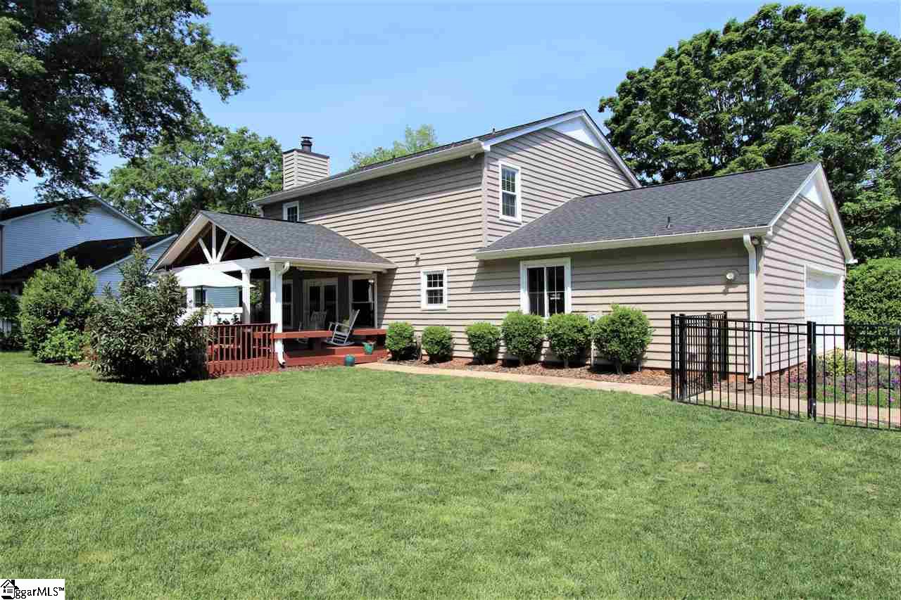 410 Windward Way Greer, SC 29650 - Photo 2 of 32 Gallery Image 2