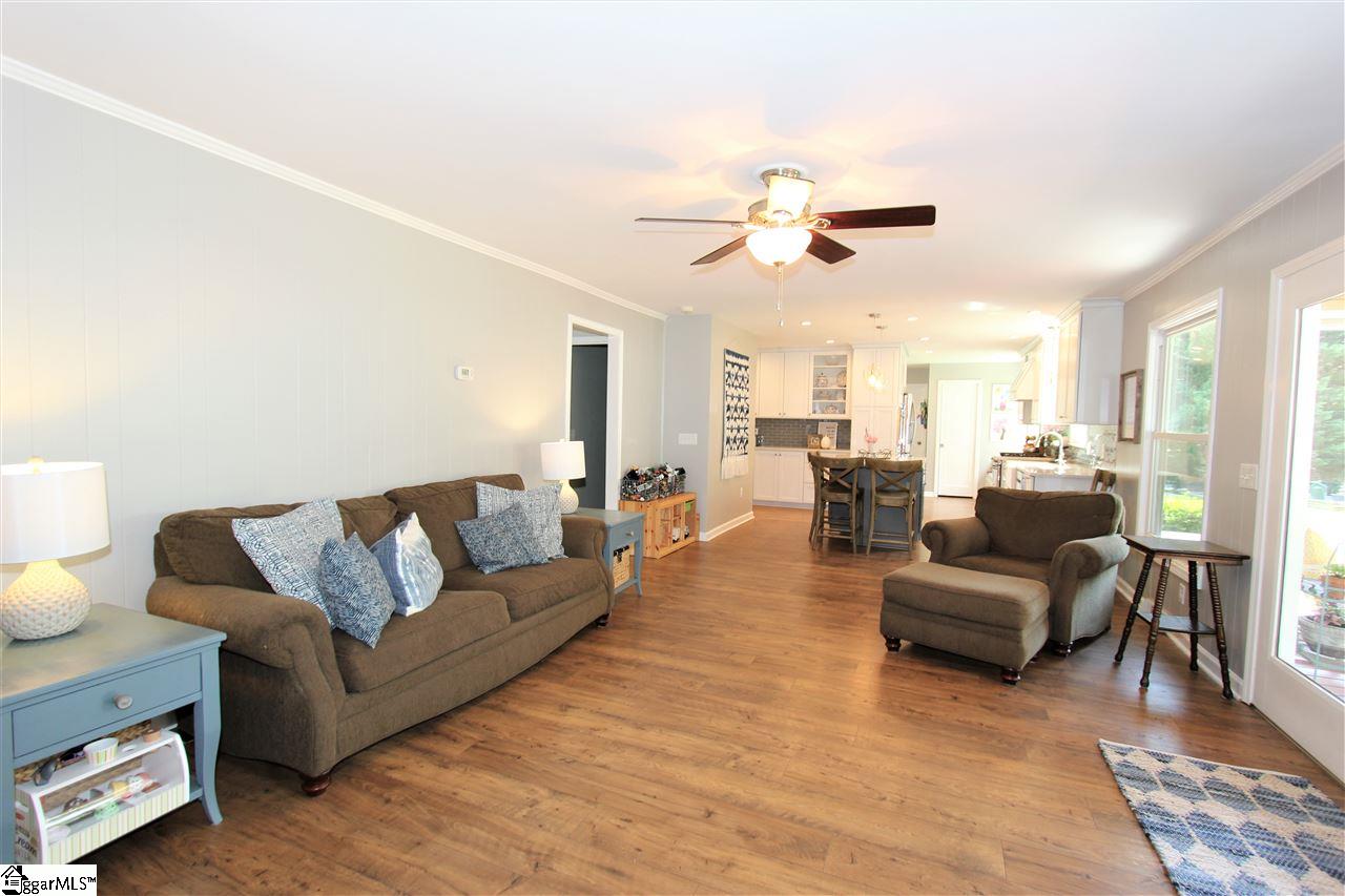 410 Windward Way Greer, SC 29650 - Photo 8 of 32 Gallery Image 8