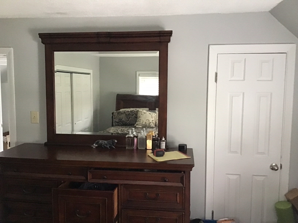 17 Grove Street Woburn, MA 01801 - Photo 9 of 22
