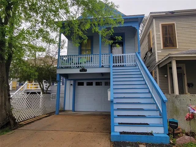$900 | 717 Church Street, Unit DOWN, Galveston, TX 77550