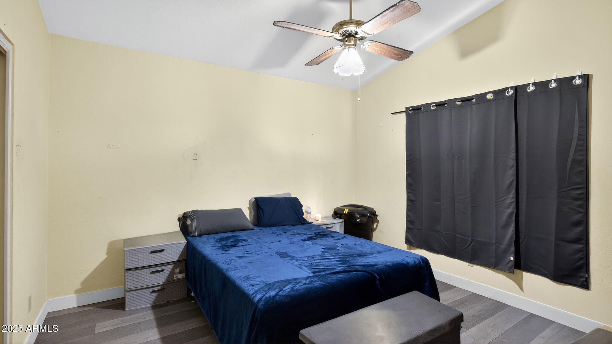 213 North Riata Street Gilbert, AZ 85234 - Photo 8 of 14 8-18_213_N_Riata_St_Gilbert_AZ_85234-Bed