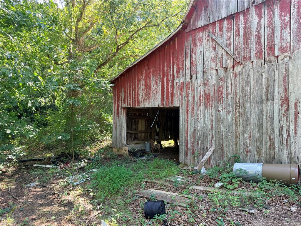 1534 Skeet Club Road High Point, NC 27265 - Photo 8 of 14 Barn