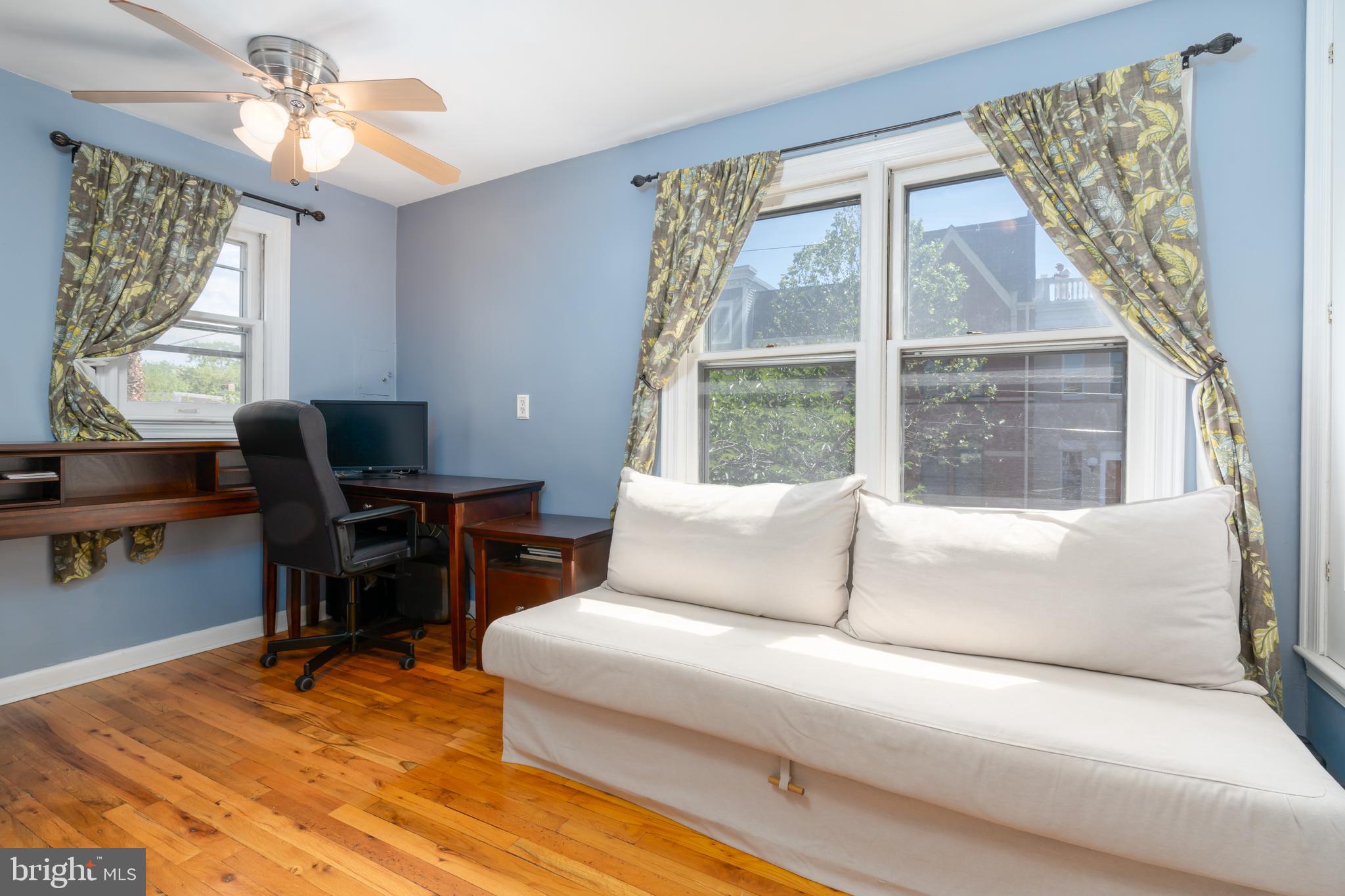 901 Princess Street Alexandria, VA 22314 - Photo 15 of 21 Spacious Third Bedroom