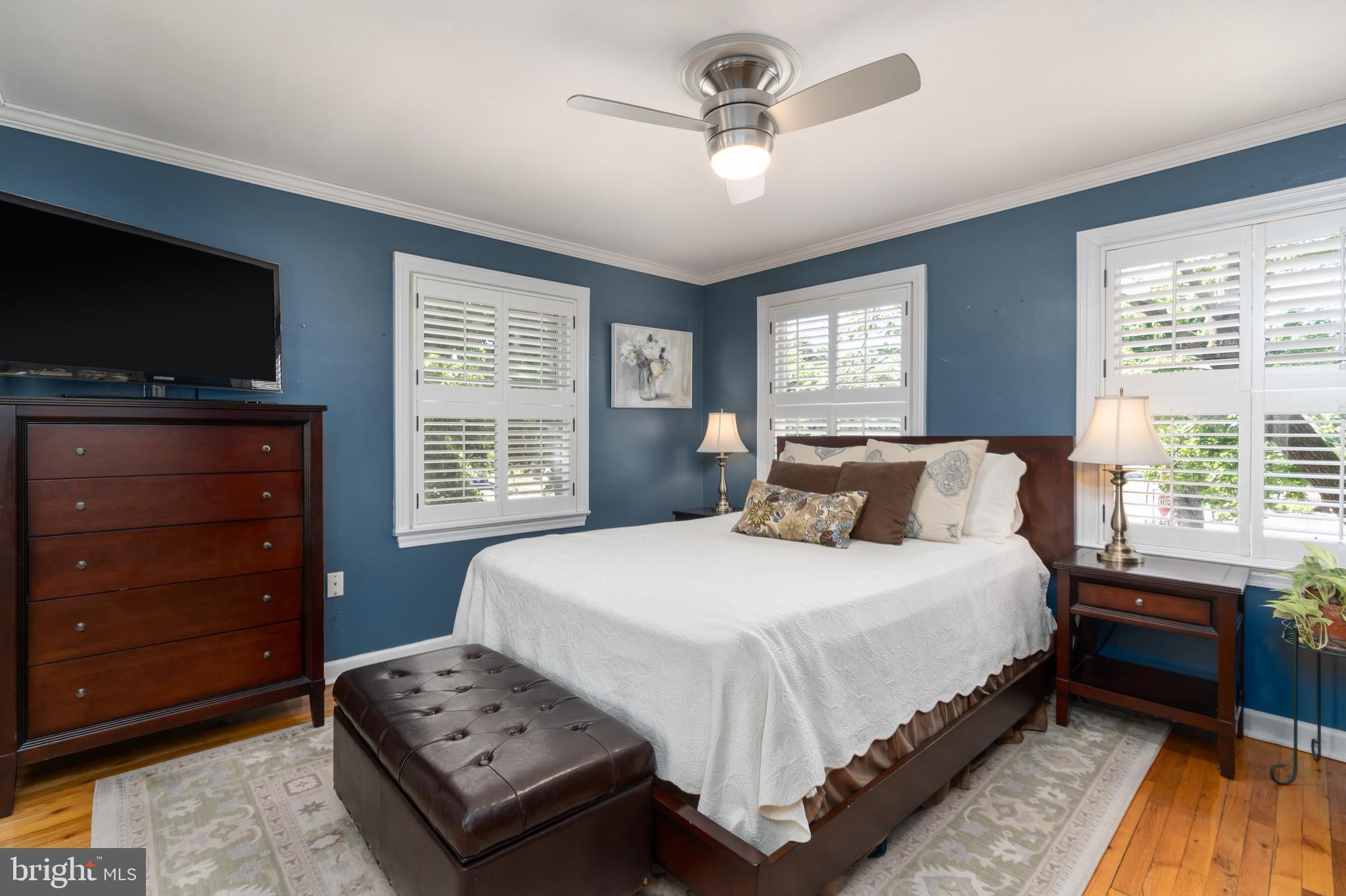 901 Princess Street Alexandria, VA 22314 - Photo 17 of 21 Light-filled Master Bedroom