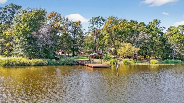 a view of a lake with houses