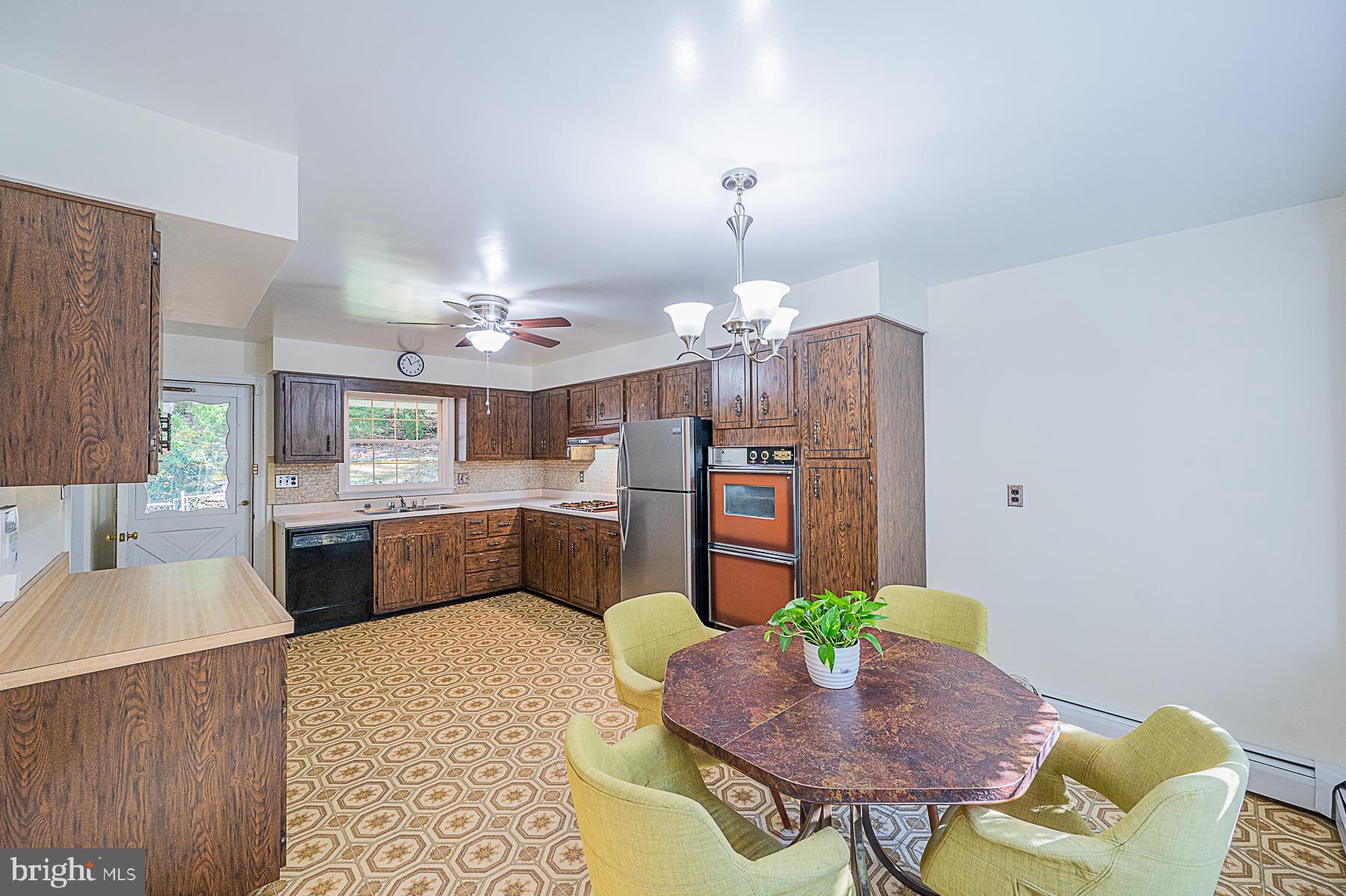 3900 Foreston Road Beltsville, MD 20705 - Photo 14 of 56 Gallery Image 14
