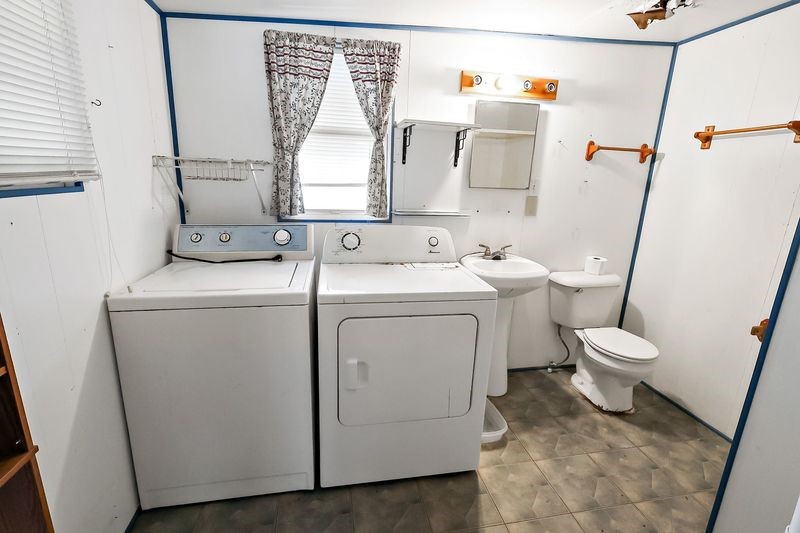 886 Hawthorne Circle Sebastian, FL 32976 - Photo 11 of 26