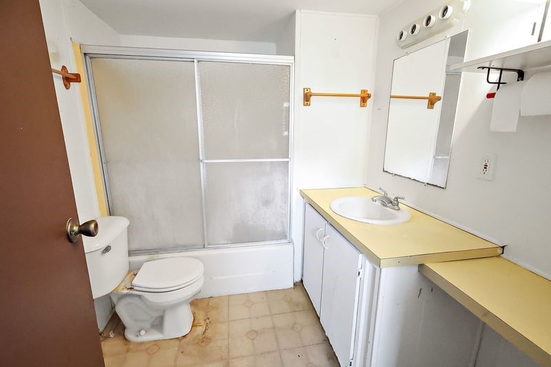 886 Hawthorne Circle Sebastian, FL 32976 - Photo 13 of 26