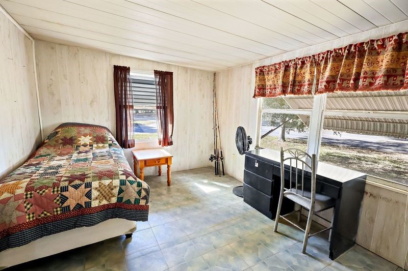 886 Hawthorne Circle Sebastian, FL 32976 - Photo 9 of 26