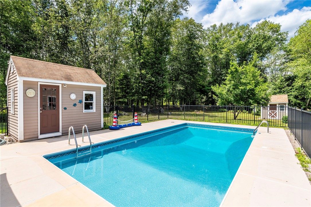 147 Woodville Alton Road Hopkinton, RI 02832 - Photo 24 of 34