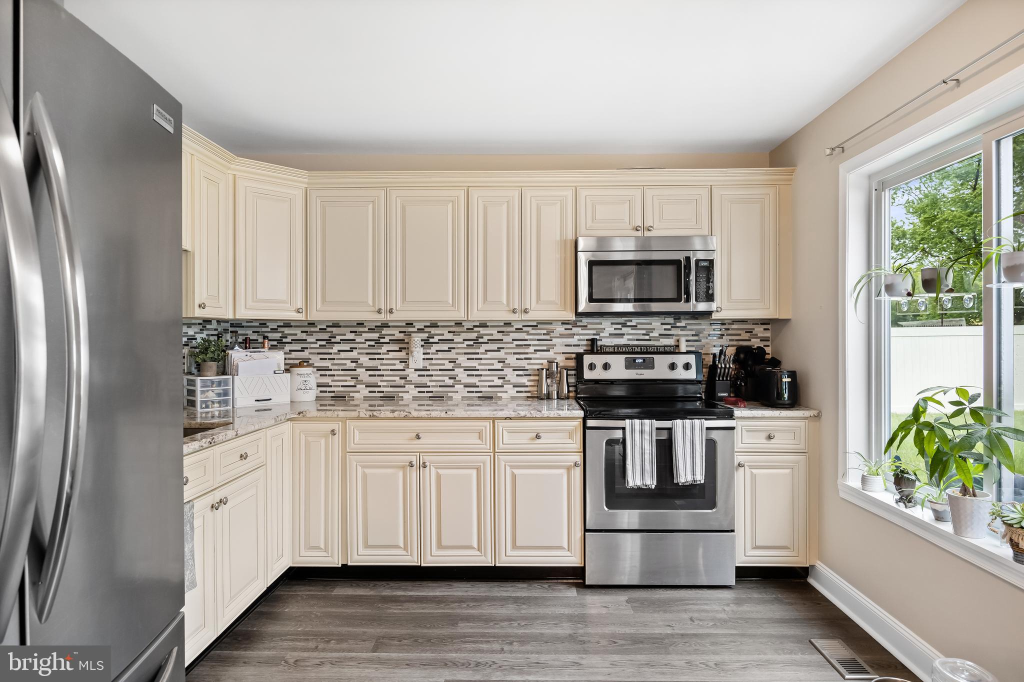 37 Peoria Lane Sicklerville, NJ 08081 - Photo 10 of 27 Beautiful Kitchen