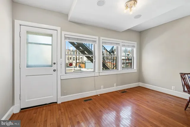 $4,196 | 249 11th Street Southeast, Washington, DC 20003