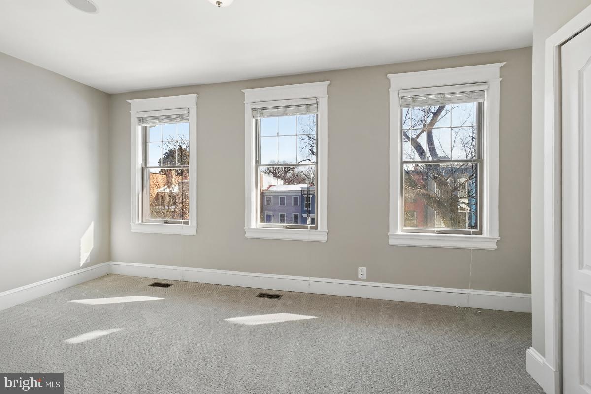 249 11th Street Southeast Washington, DC 20003 - Photo 17 of 30