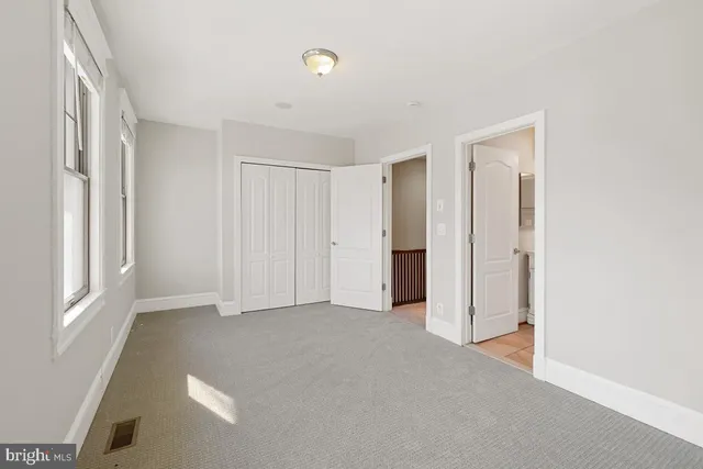 $4,196 | 249 11th Street Southeast, Washington, DC 20003