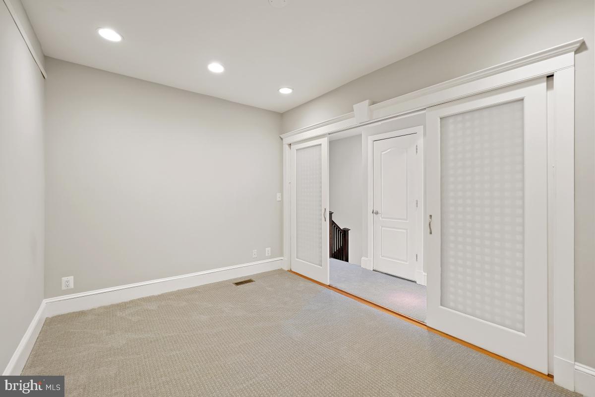 249 11th Street Southeast Washington, DC 20003 - Photo 20 of 30