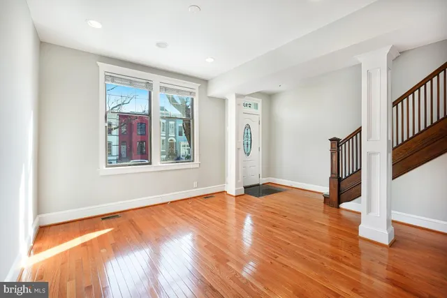 $4,196 | 249 11th Street Southeast, Washington, DC 20003
