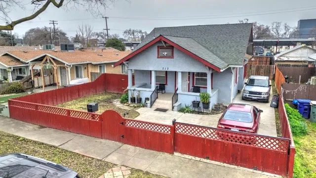 $359,000 | 717 2nd Street, Modesto, CA 95351