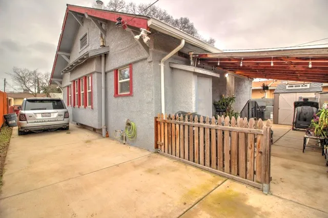 $359,000 | 717 2nd Street, Modesto, CA 95351