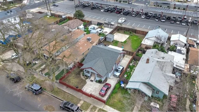 $359,000 | 717 2nd Street, Modesto, CA 95351