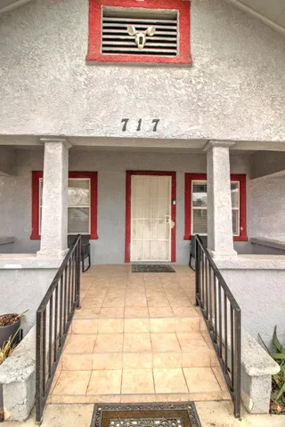 $359,000 | 717 2nd Street, Modesto, CA 95351