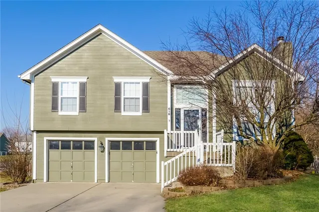 $1,930 | 618 Canter Street, Raymore, MO 64083