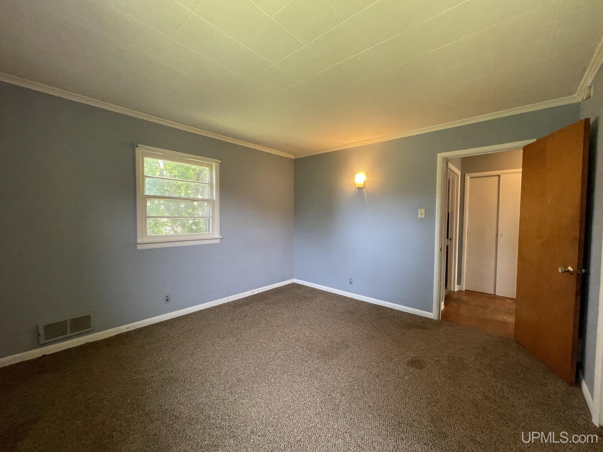 102 West Fall Street L'Anse, MI 49946 - Photo 17 of 43