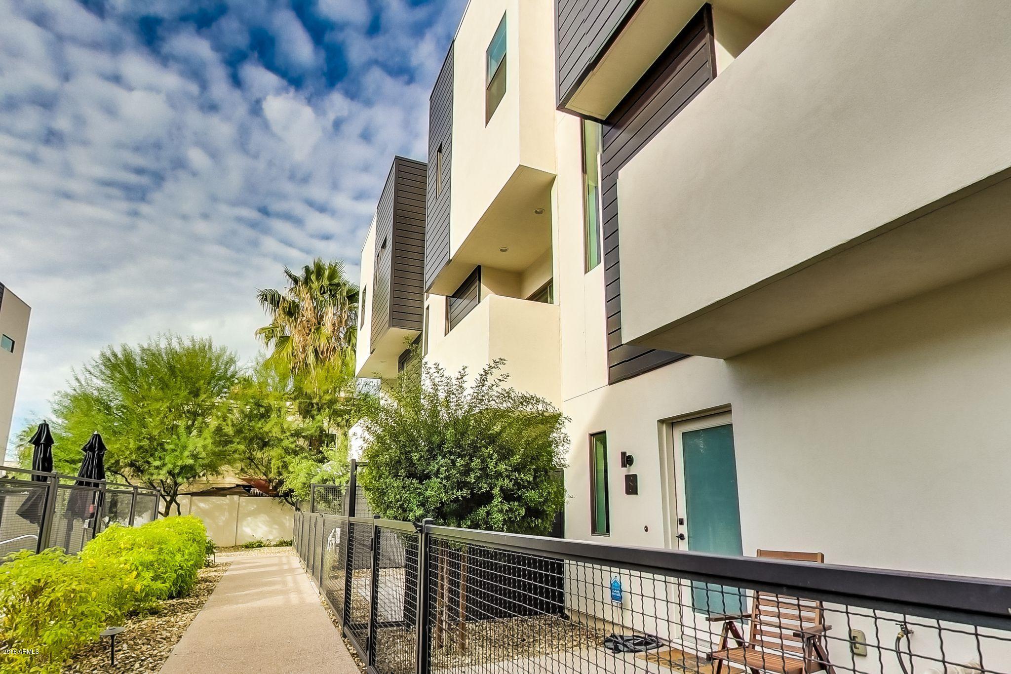 325 East Coronado Road, Unit 7 Phoenix, AZ 85004 - Photo 2 of 29 Front