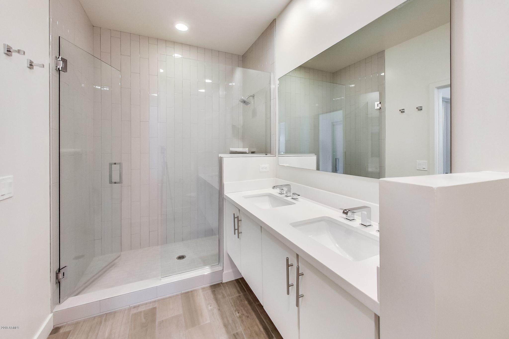 325 East Coronado Road, Unit 7 Phoenix, AZ 85004 - Photo 24 of 29 Master Bath