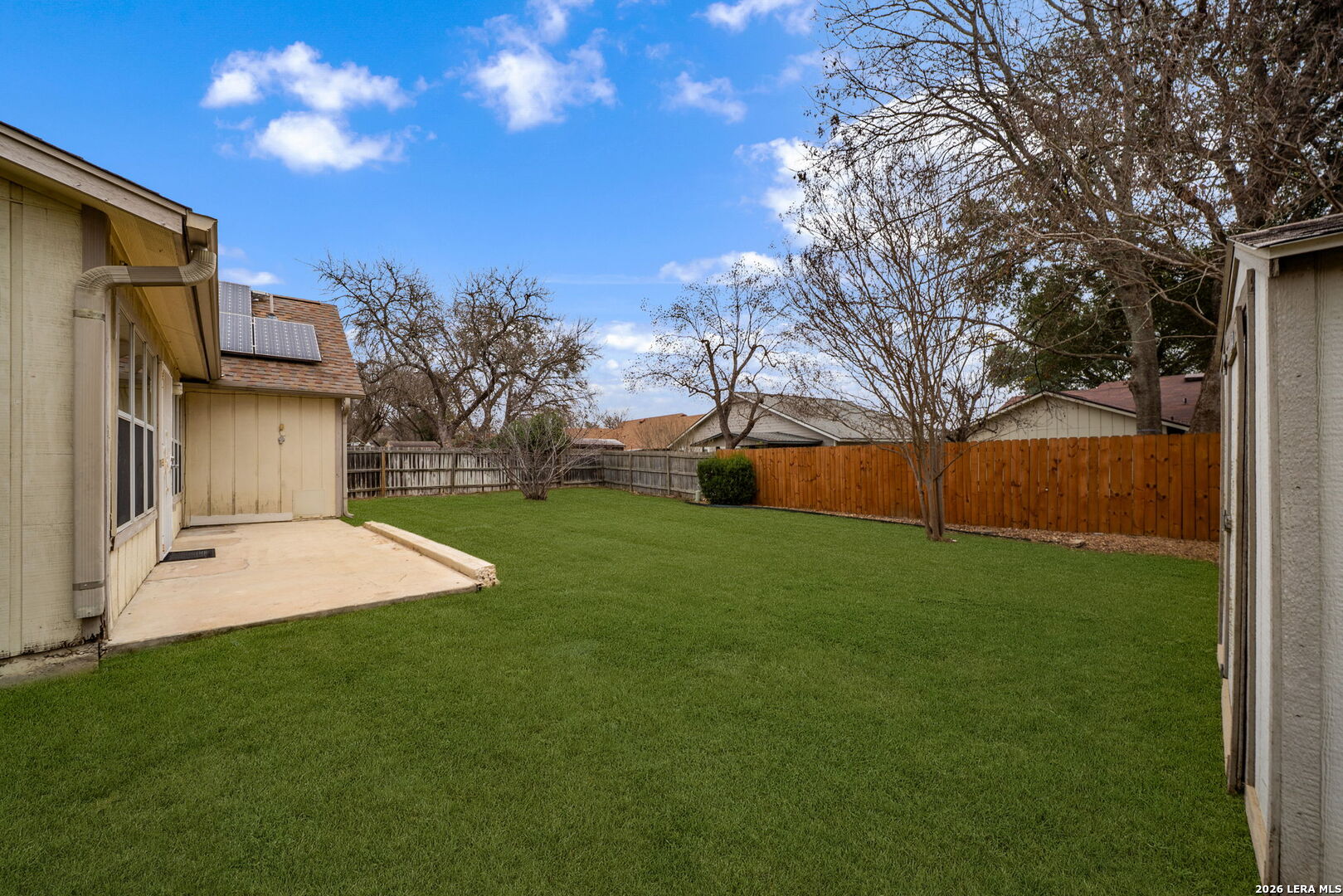 121 Fort Wayne Universal City, TX 78148 - Photo 31 of 34 a view of a backyard with large tree