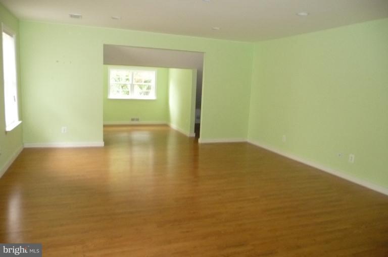 3104 King Tree Street Silver Spring, MD 20902 - Photo 14 of 28 a view of empty room with window