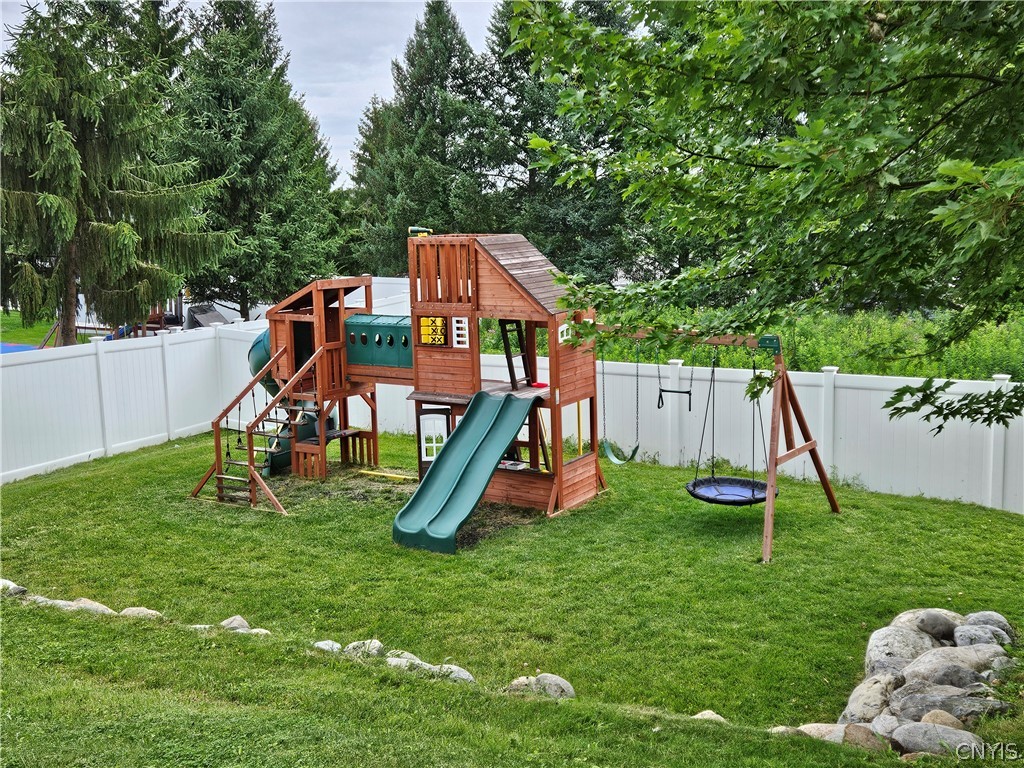 4561 Reliant Road Onondaga, NY 13078 - Photo 10 of 43