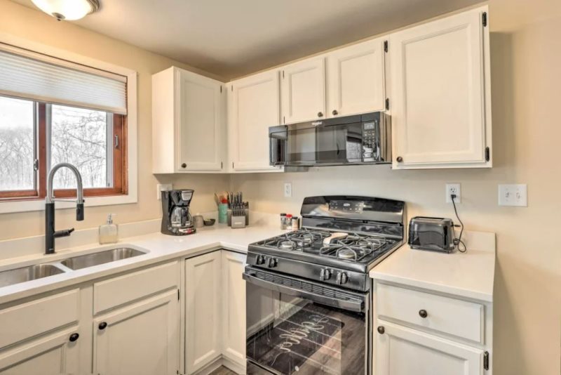 2598 East 1069th Road Oglesby, IL 61348 - Photo 8 of 22