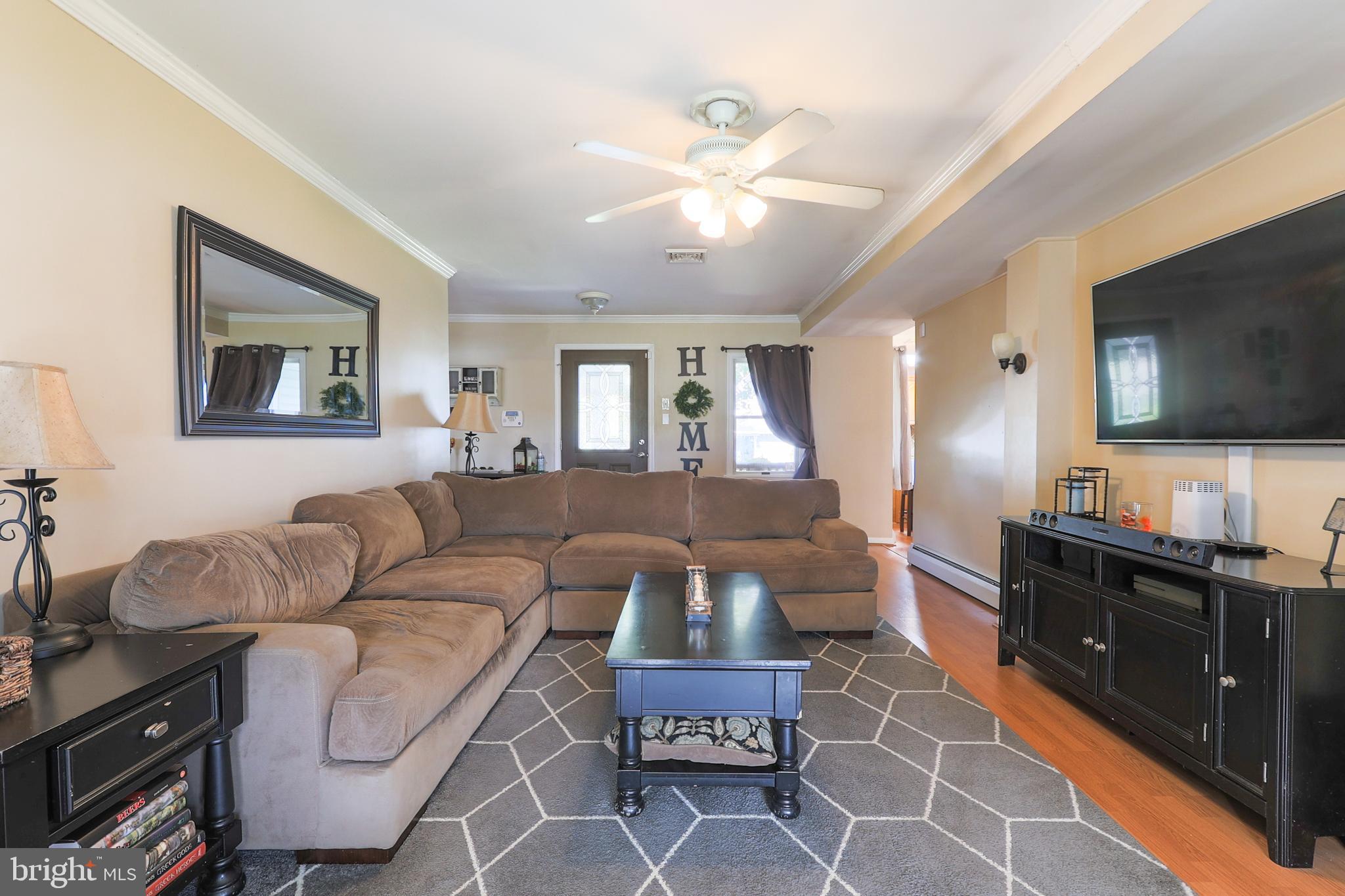 10 Old Brook Road Levittown, PA 19057 - Photo 8 of 26 Gallery Image 8