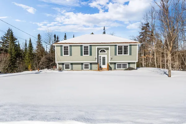 $329,900 | 5 Levant Heights Drive, Levant, ME 04456