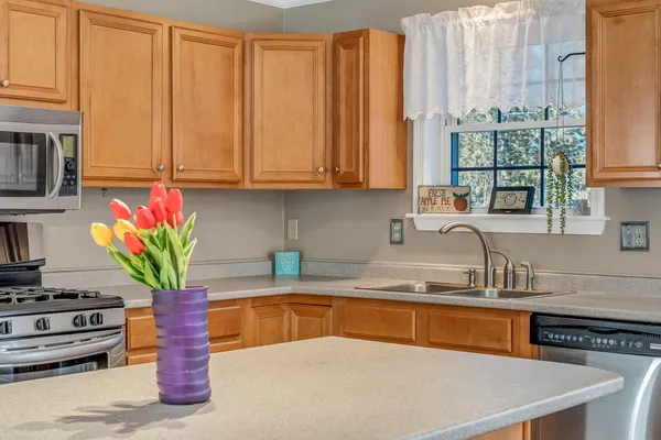 $329,900 | 5 Levant Heights Drive, Levant, ME 04456