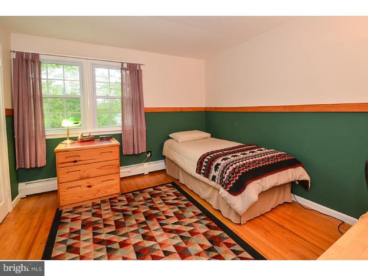 818 Roelofs Road Yardley, PA 19067 - Photo 22 of 25 Gallery Image 22