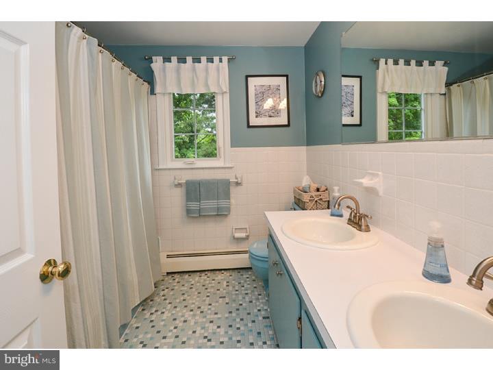 818 Roelofs Road Yardley, PA 19067 - Photo 24 of 25 Gallery Image 24