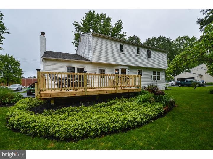 818 Roelofs Road Yardley, PA 19067 - Photo 4 of 25 Gallery Image 4