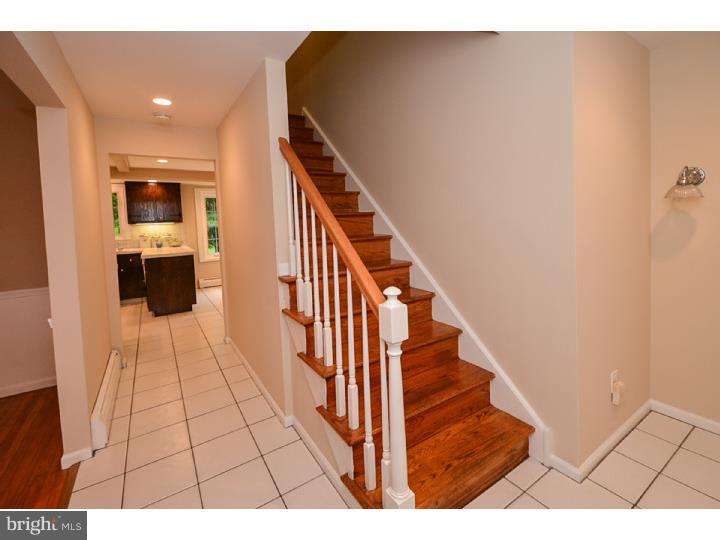 818 Roelofs Road Yardley, PA 19067 - Photo 8 of 25 Gallery Image 8