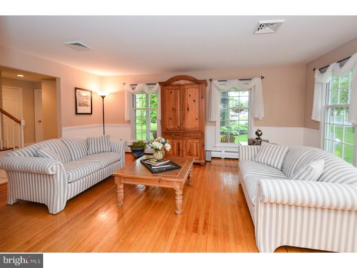 818 Roelofs Road Yardley, PA 19067 - Photo 9 of 25 Gallery Image 9