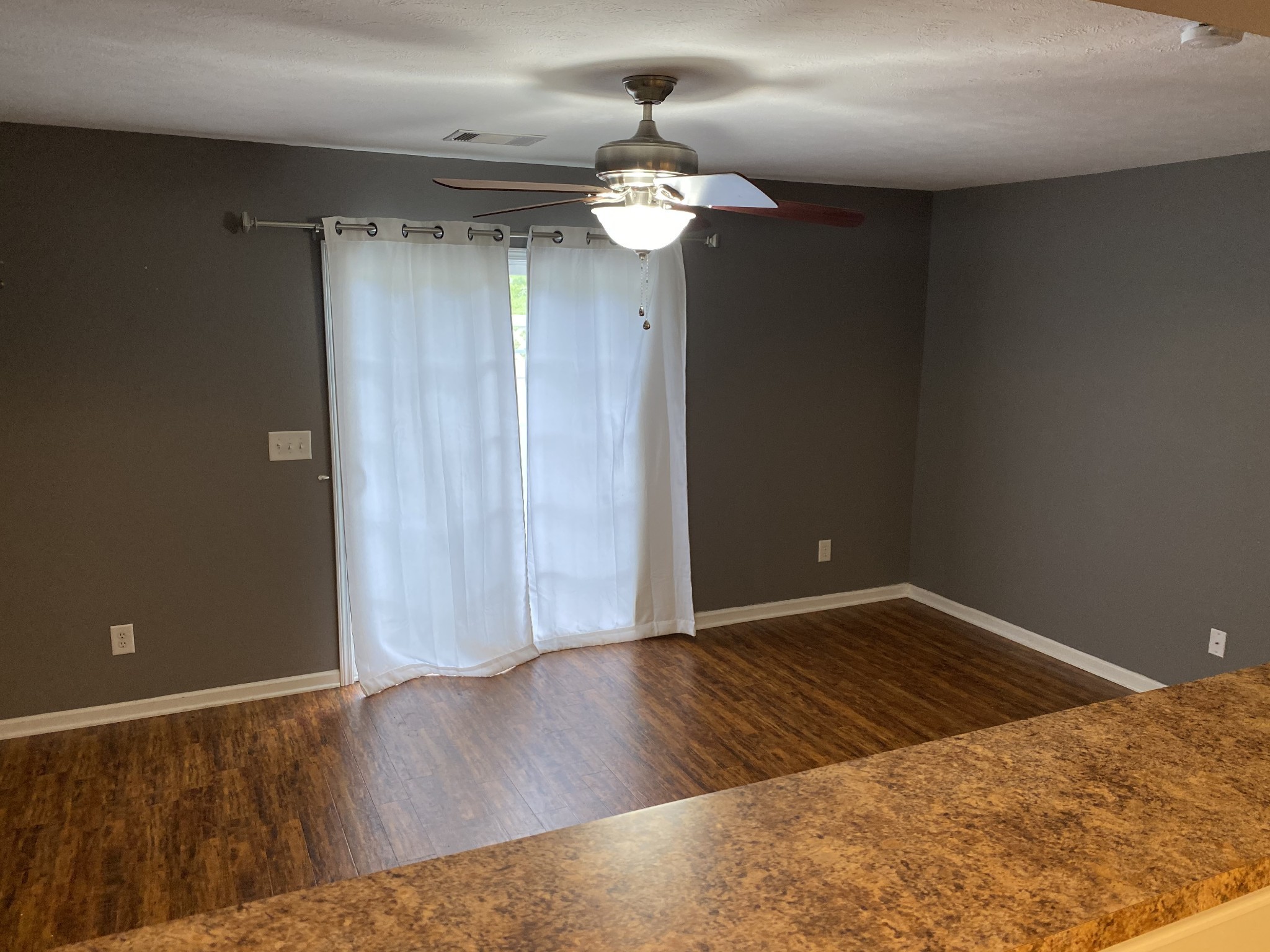 1924 Shaylin Loop Antioch, TN 37013 - Photo 2 of 11