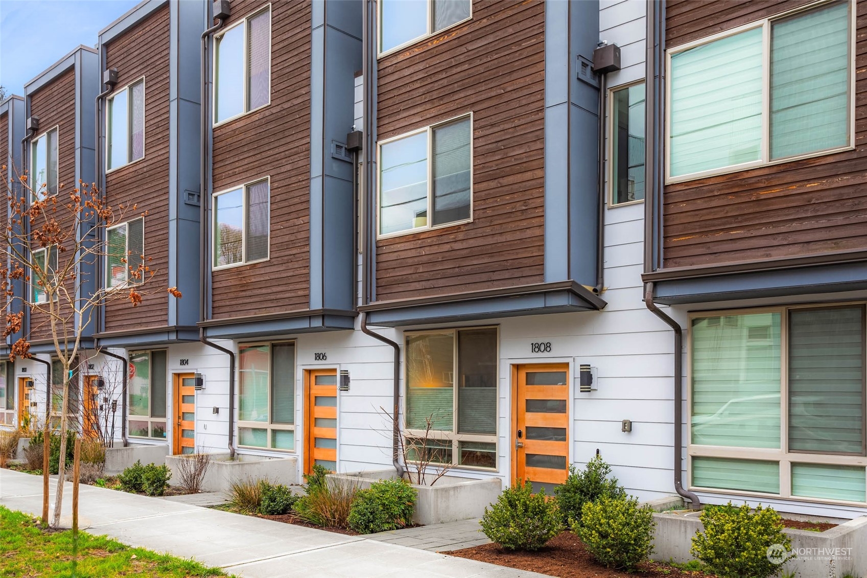 1808 South State Street Seattle, WA 98144 - Photo 1 of 23 Gallery Image 1