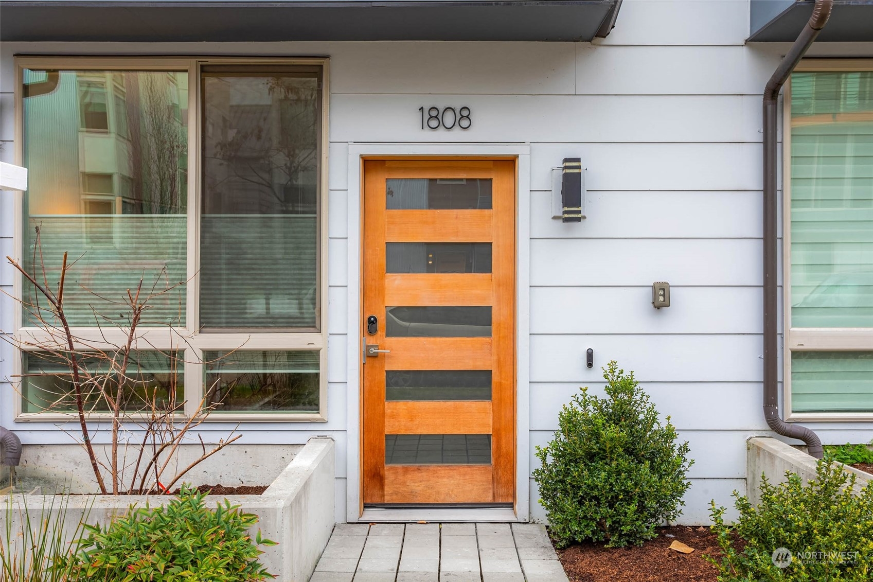 1808 South State Street Seattle, WA 98144 - Photo 2 of 23 Gallery Image 2