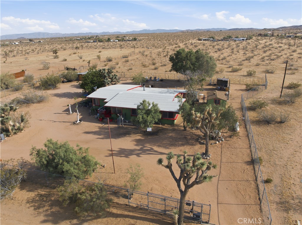 60153 Stearman Road Landers, CA 92285 - Photo 23 of 26
