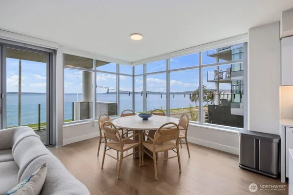 $1,375,000 | 1250 Alki Avenue Southwest, Unit 3C, Seattle, WA 98116