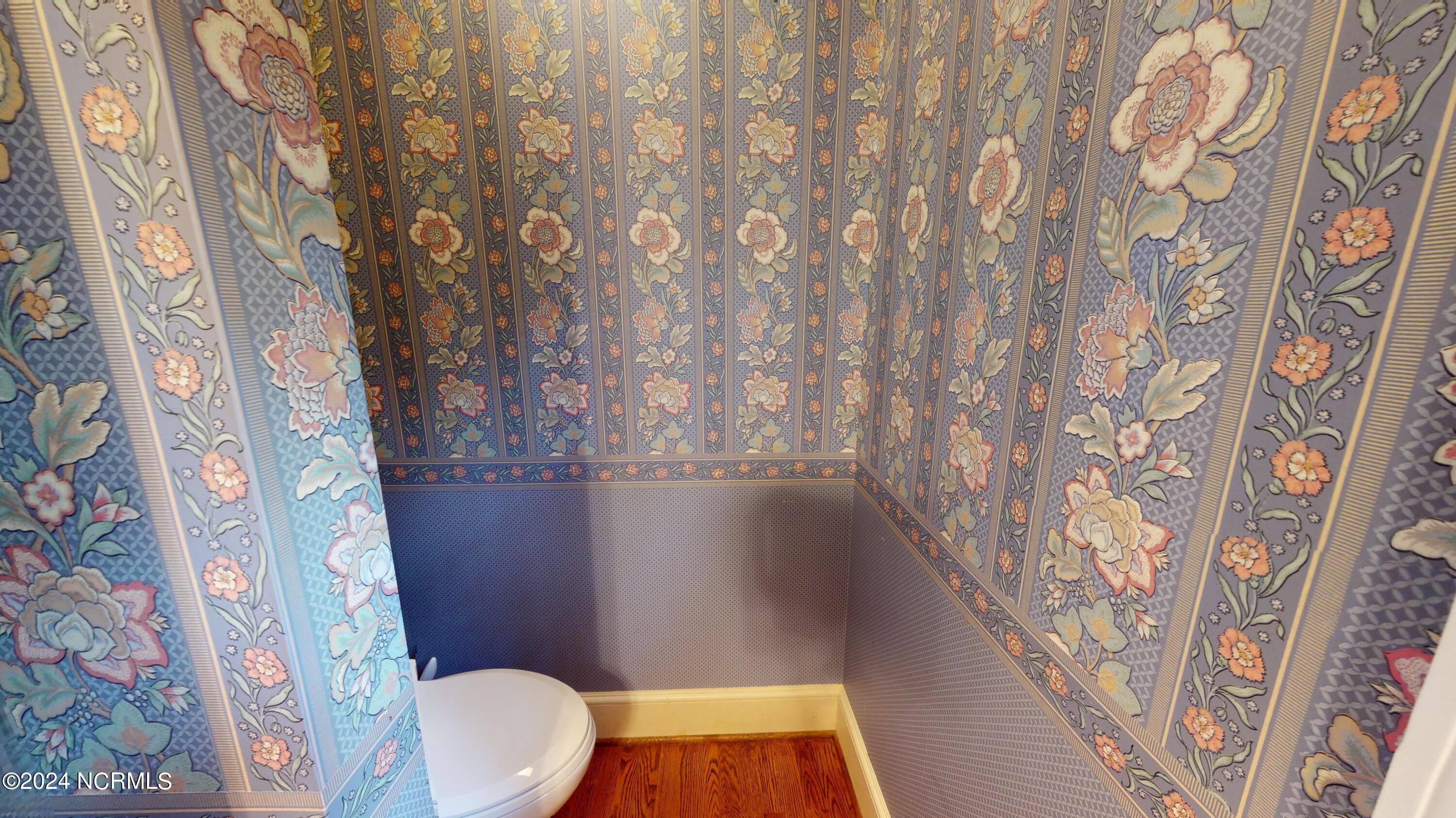 25 Red Fox Run Pinehurst, NC 28374 - Photo 59 of 81 powder room